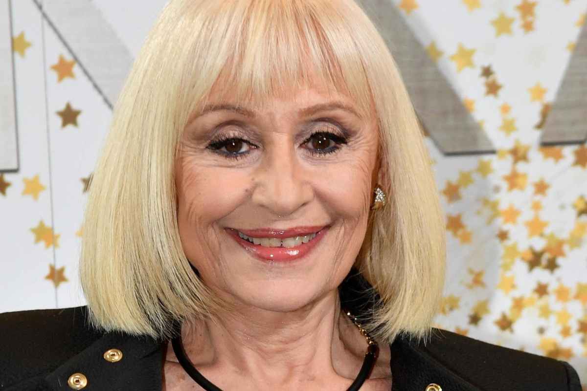 Arriva una buona notizia per Raffaella Carrà